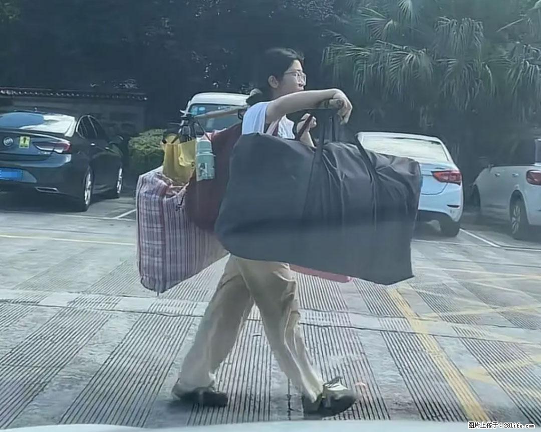 全网追的“扁担女孩”，找了一份暑假工，时薪12元 - 龙岩生活资讯 - 龙岩28生活网 ly.28life.net